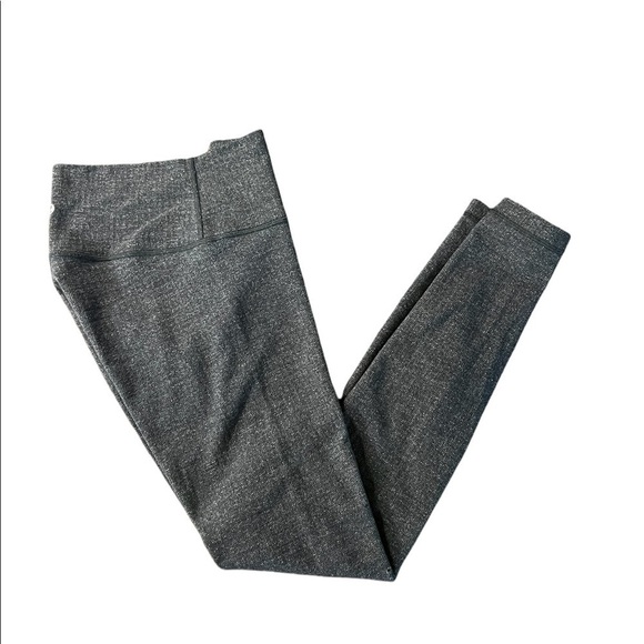 LULULEMON WOMENS GRAY ATHLETIC LEGGINGS SIZE 6 - Picture 8 of 9
